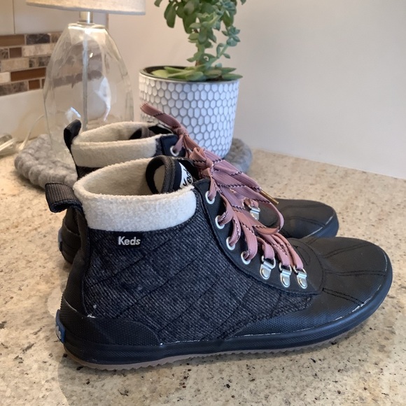 Keds Women’s Black Scout Ankle Boots Size 9 - Picture 1 of 8